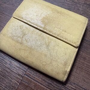 Authentic Vintage Burberry Yellow Leather Wallet Nova Check Lining